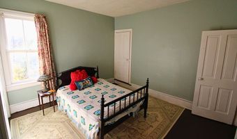 1023 22nd Ave, Altoona, PA 16601