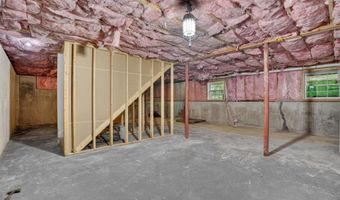 126 Rogers Rd, Barnstead, NH 03225