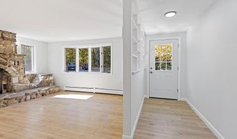 472 Dunn Rd, Belgrade, ME 04917