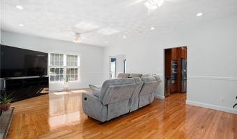 625 Cherry Farm Rd, Burrillville, RI 02830