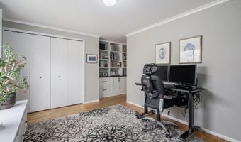 2388 Nixon Rd, Ann Arbor, MI 48105