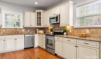 2105 Lanier Ave, Charlotte, NC 28205