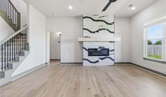 980 Trestle Ln, Bentonville, AR 72713