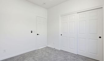 1689 E IRIS Dr, Chandler, AZ 85286