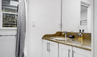 940 S Kihei Rd B-301, Kihei, HI 96753