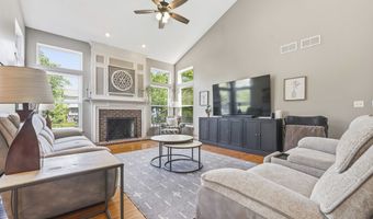 531 Brookside Ave, Algonquin, IL 60102