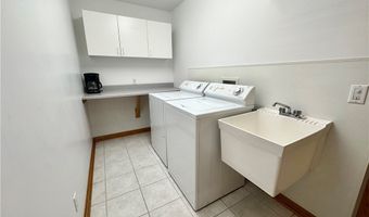 707 Greenlawn Dr, Amherst, OH 44001