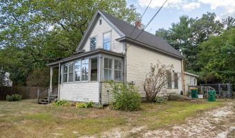 66 Chestnut Hill Rd, Rochester, NH 03867
