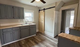 1166 Bellows St, Akron, OH 44301