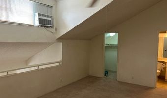284 Mananai Pl 3S, Honolulu, HI 96818