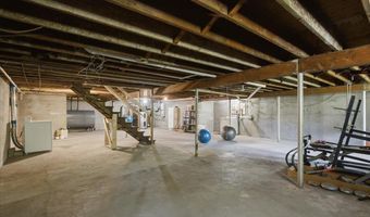 308 Crescent Blvd, Bennington, VT 05201