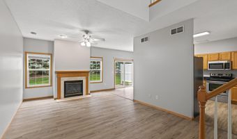 6524 154th St W 107, Apple Valley, MN 55124
