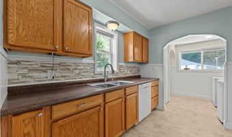2318 Mogadore Rd, Akron, OH 44312