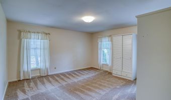 5 STUART Dr, Dover, DE 19901