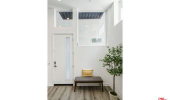 3034 N North Coolidge Ave, Los Angeles, CA 90039