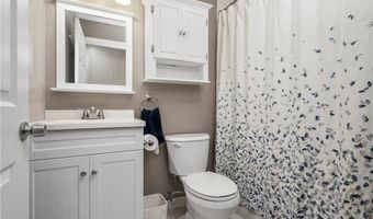 201 Woodlawn Ave 314, North Providence, RI 02904