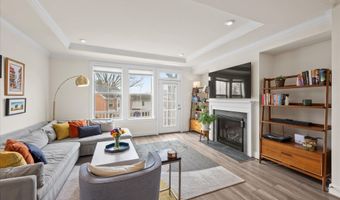 2236 S GLEBE Rd, Arlington, VA 22204