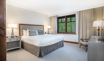 100 Bachelor Ridge Rd 3305, Avon, CO 81620