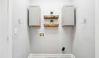 10090 Jones Bridge Rd 8, Alpharetta, GA 30022