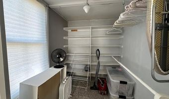 68 Park St, Belfast, ME 04915