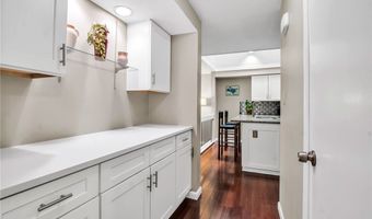 88 Breezewood Cmn, Amherst, NY 14051