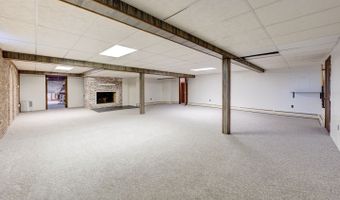 136 Juniper Ln, Berlin, CT 06037