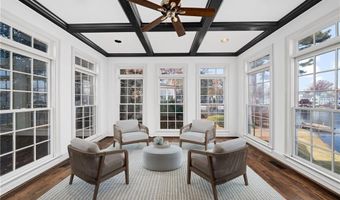 135 Staghound Ct, Alpharetta, GA 30005