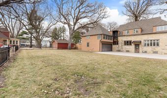 907 1st Dr NW, Austin, MN 55912