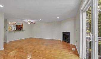 10 Valley Run Dr 10, Cromwell, CT 06416