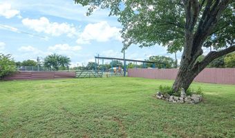402 E Davis Ave, Alvarado, TX 76009