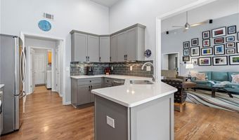 648 York View Dr, Auburn, GA 30011