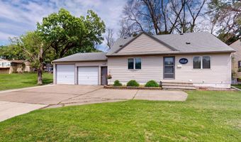 1112 Bridge Ave, Albert Lea, MN 56007