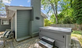 2933 Hilliard Dr, Charlotte, NC 28205