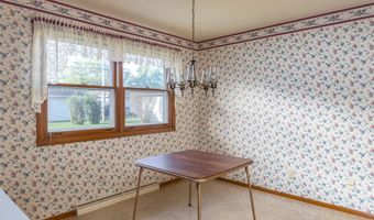 1717 E LINDBERGH St, Appleton, WI 54911