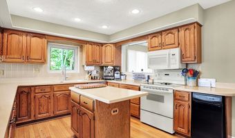 22 Point Ln, Arcadia, IN 46030
