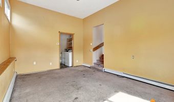 7813 Dover Ave, Anchorage, AK 99504