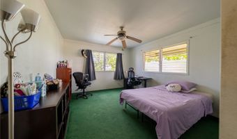 1057 Maluna St, Honolulu, HI 96818