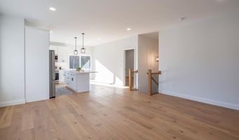 28 Dalton Dr, Barnstead, NH 03225