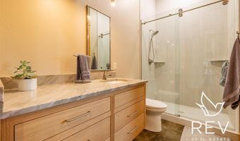 21 Tailwinds Dr, Cody, WY 82414