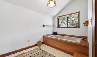 71616 NORTHSHORE Dr, Birkenfeld, OR 97016