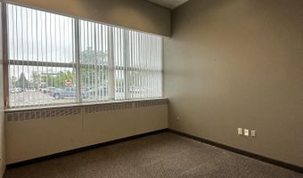 320 S 1st St, Aberdeen, SD 57401