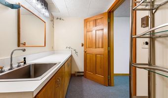 60 Boulder Dr, Auburn, ME 04210