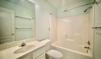 6924 FAIRFAX Dr 330, Arlington, VA 22213