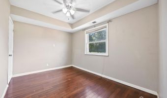 42 Mark Pl, Avenel, NJ 07001