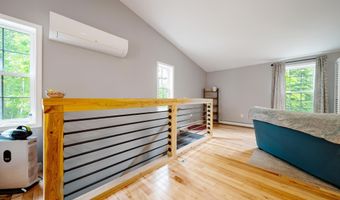 82 Parkey Rd, Barnstead, NH 03218