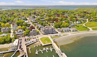 78 Narragansett Ave, Jamestown, RI 02835