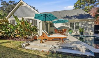 106 S Hermitage Rd, Beaufort, SC 29902