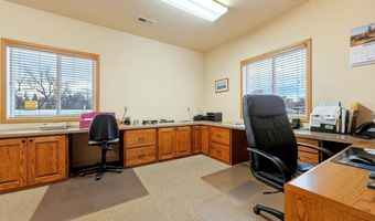 58 E Benteen St, Buffalo, WY 82834