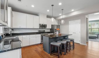 1004 Pointe View Dr, Adams Twp., PA 16046