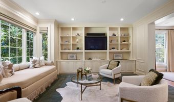 7009 LOCH LOMOND Dr, Bethesda, MD 20817